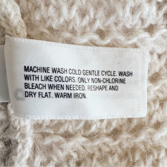 Gap Creamy Pale Pink Tweed Shawl Collar Cardigan, Size Small - Picture 11 of 13